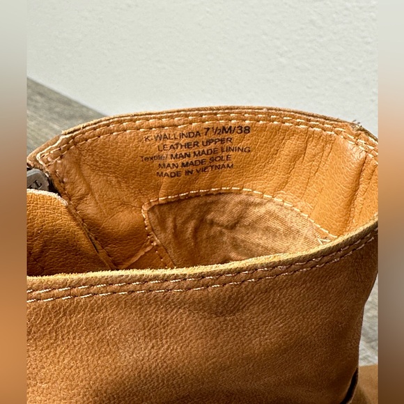 LUCKY BRAND Women’s Size 7.5 M Leather Side Zip Ankle Boots Wheat Tan - Picture 7 of 8